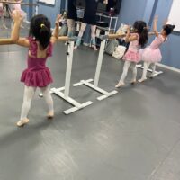 バレエ 教室 キッズバレエ 京王線 笹塚 渋谷区 新宿 レッスン レンタルスタジオ ダンススタジオ　子ども インストラクター バーレッスン